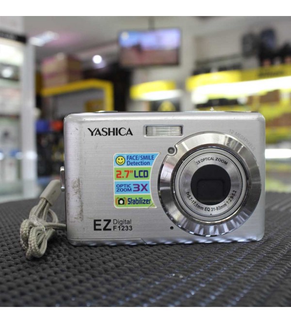 yashica ez